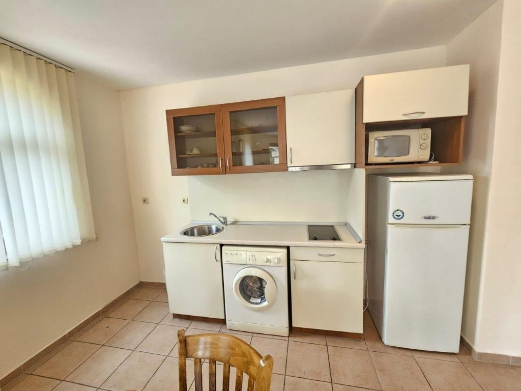 Property photo 2 of 21