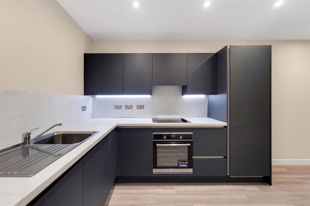 Property photo 1 of 12 4_Kitchen-Reception-0.Jpg
