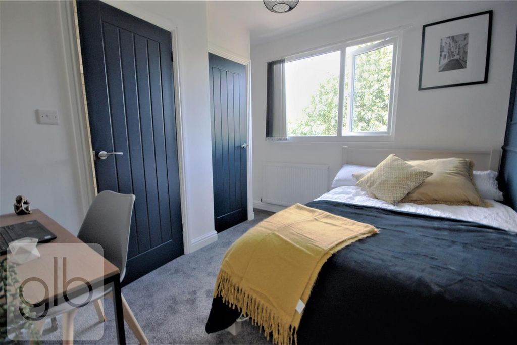 Property photo 1 of 9 Add A Subheading.Png