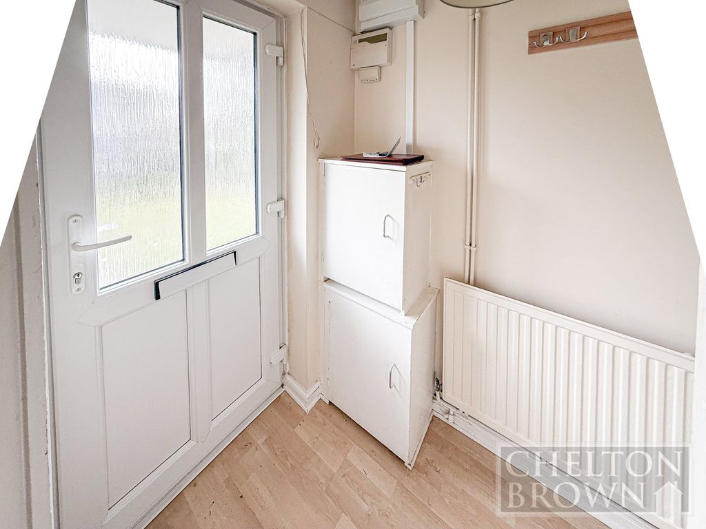 Property photo 2 of 15 Hallway