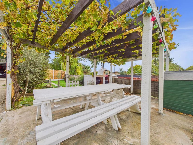 Property photo 3 of 17 Photo 14