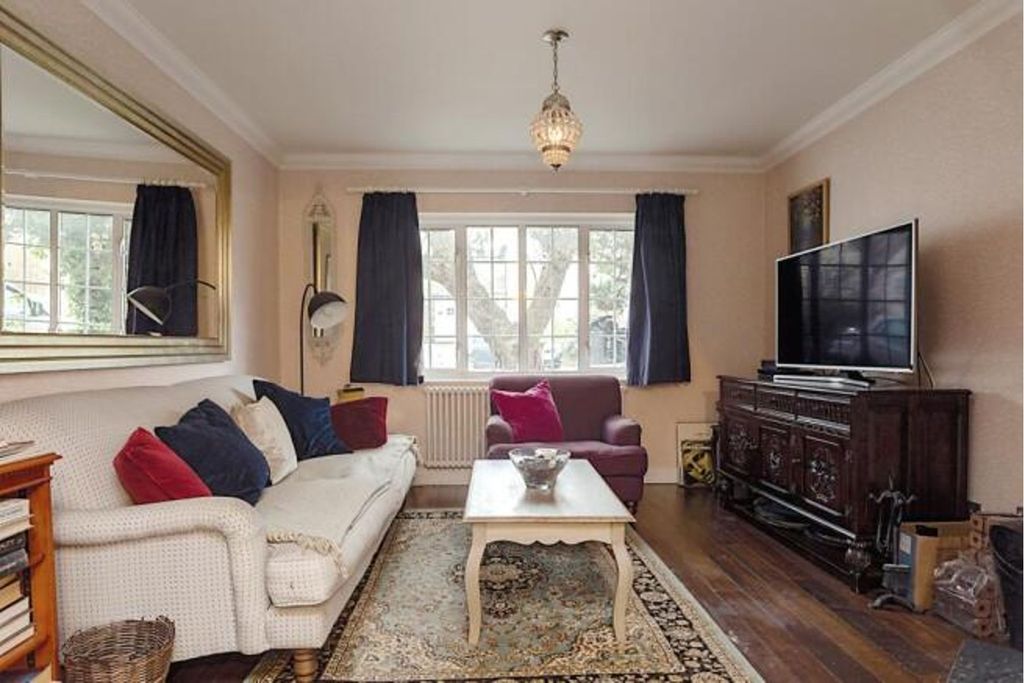 Property photo 3 of 14
