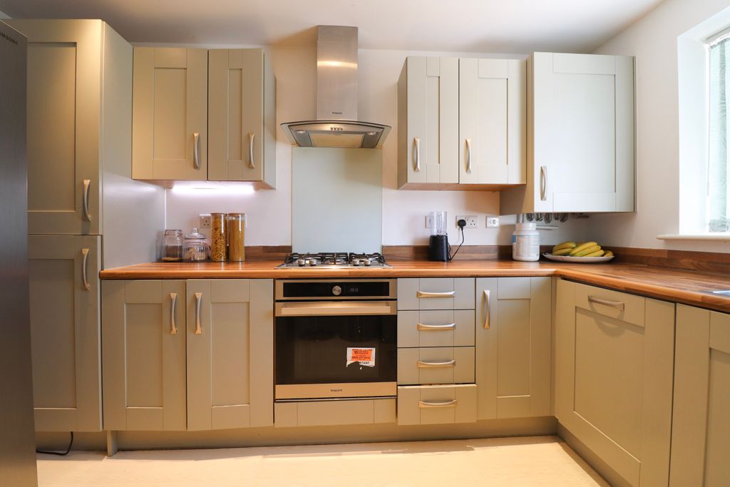 Property photo 2 of 30