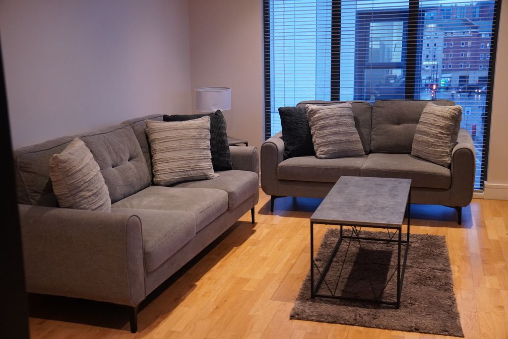 Property photo 3 of 11