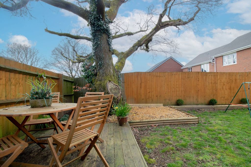 Additional image 23 of 3 bed semi-detached house for saleFfordd Penallta, Gellihaf NP12