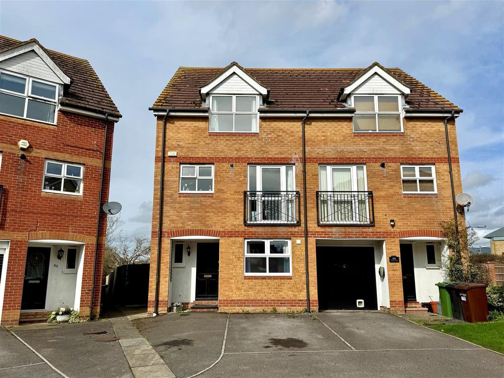 Property photo 1 of 18 Front.Jpg