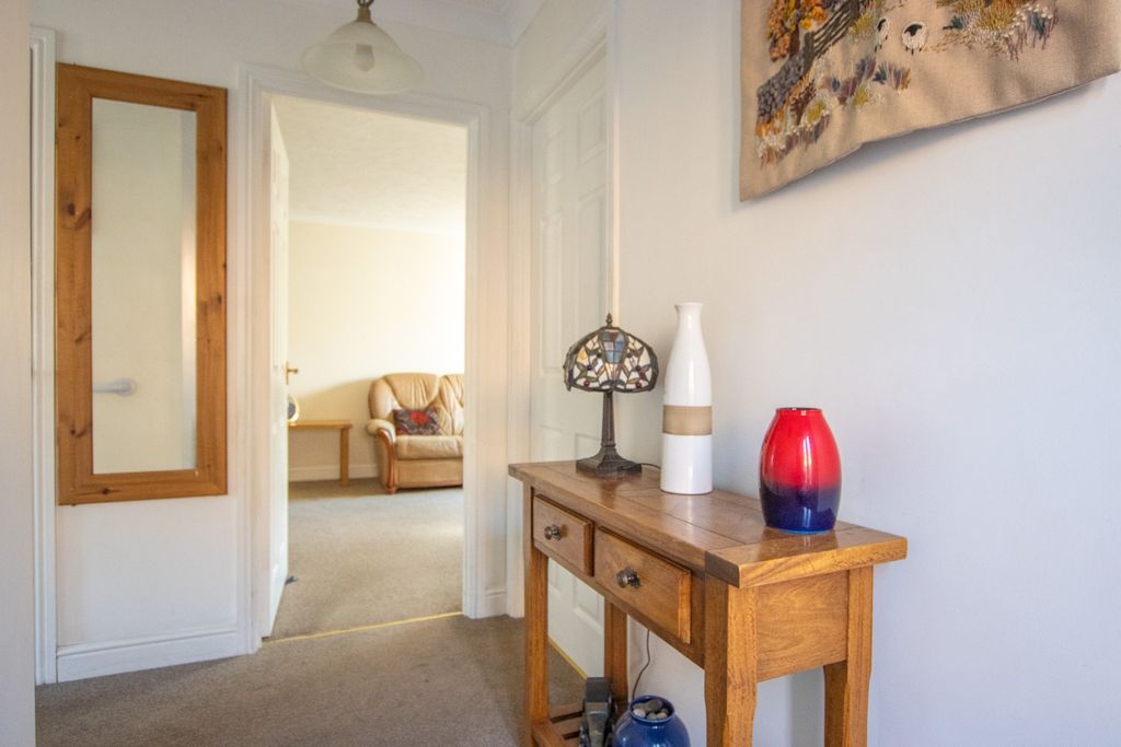 Property photo 2 of 16 4161925