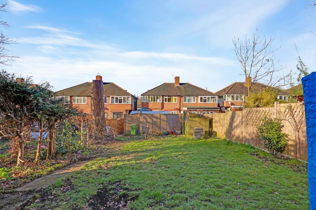 Property photo 3 of 13 01-9Ed4918A1017-Medium.Jpg