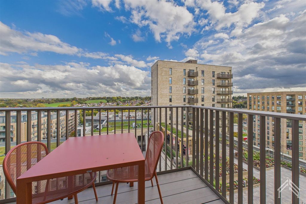 Property photo 2 of 14 2.Jpg