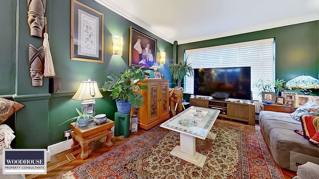 Property photo 2 of 26