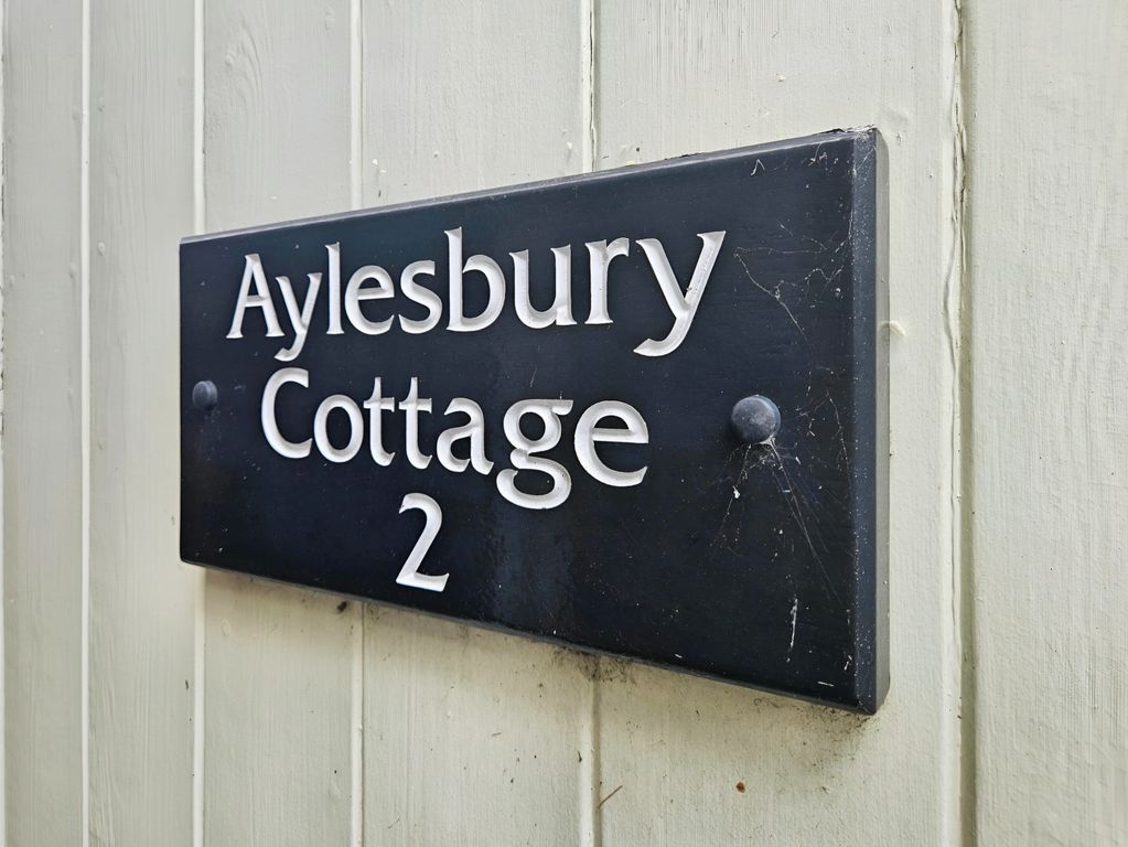 Property photo 2 of 16 Cottage Name