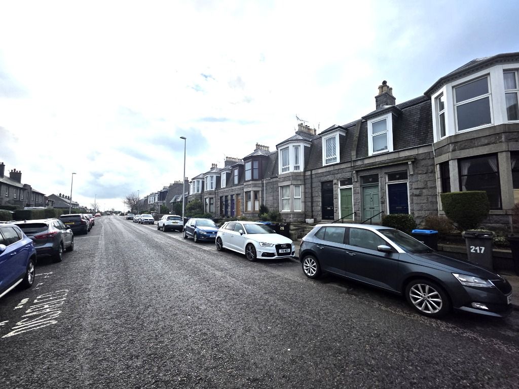 Property photo 1 of 18 Photo 1