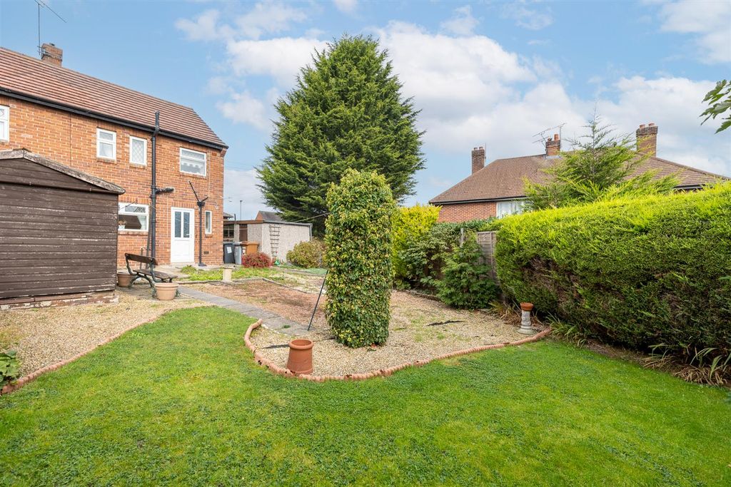 Property photo 3 of 24 60Blaggavenue-1.Jpg