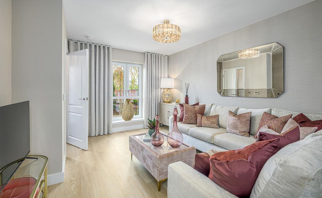 Property photo 2 of 10 G400188_Central_Square_Winchburgh_Lounge 2.Jpg