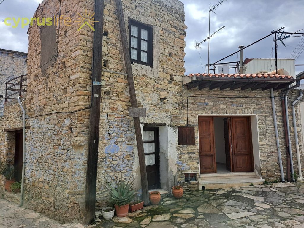 Property photo 3 of 18