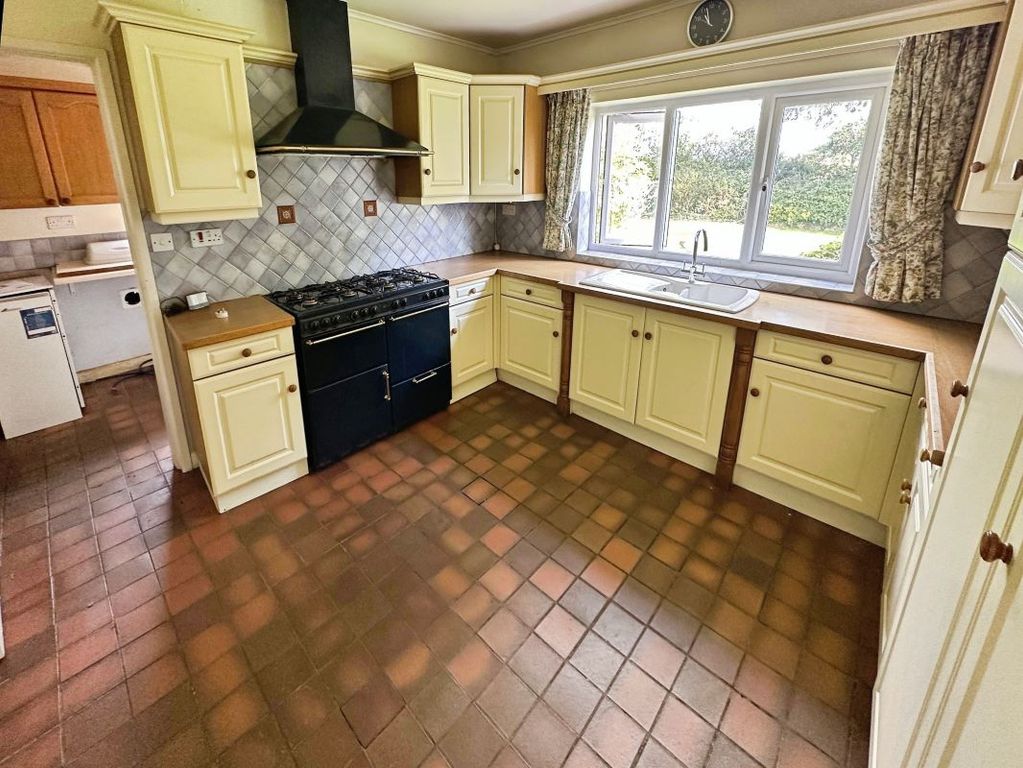Property photo 3 of 10 Image 3