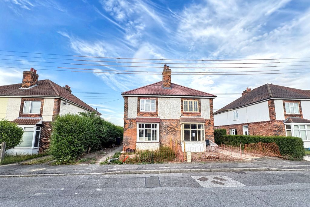 Property photo 2 of 17 17 Cherry Lane, Wootton, Dn39 6Rl