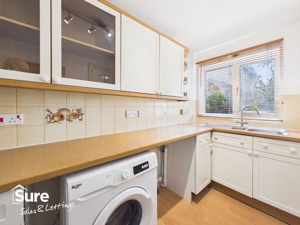 Property photo 3 of 12 5368064