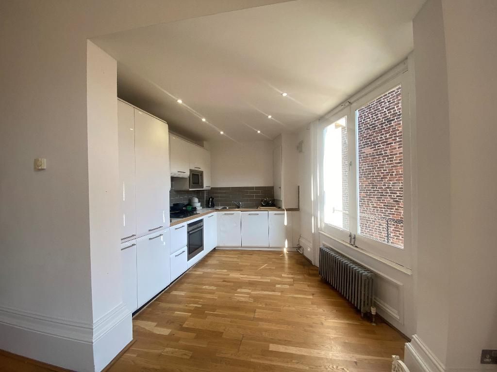 Property photo 1 of 12 Kitchen