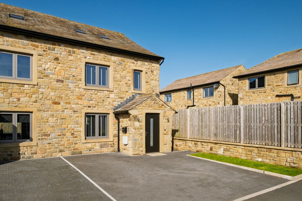 Property photo 1 of 42 Front Elevation