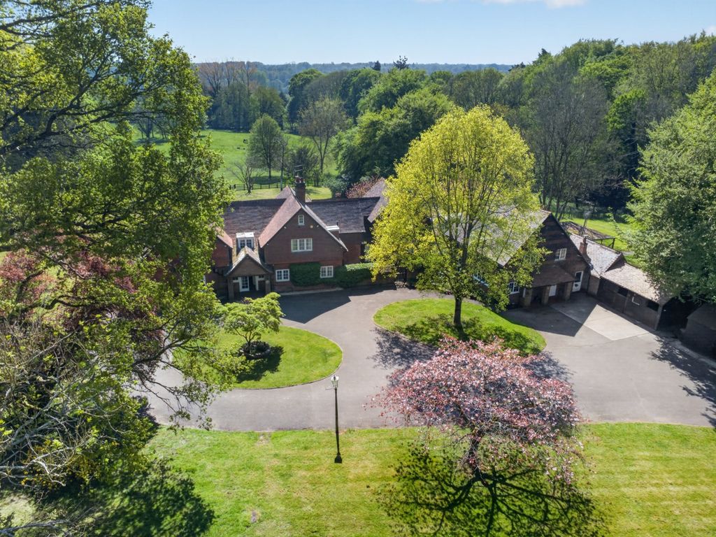 Property photo 3 of 35 4902317