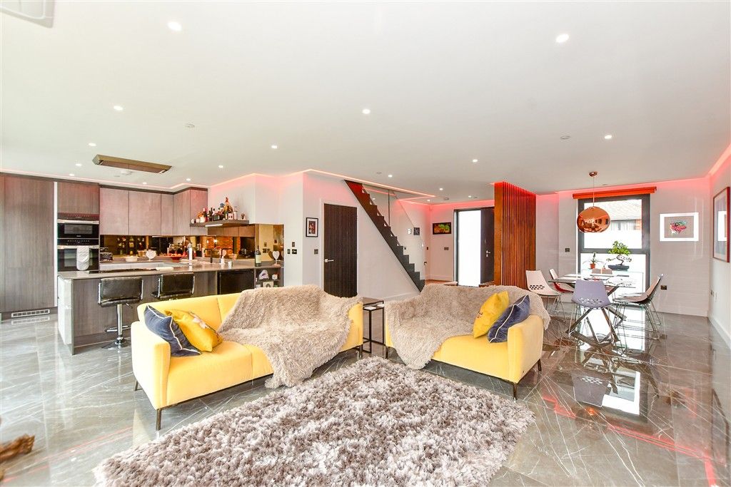 Property photo 3 of 14 Living/Dining/Kitchen