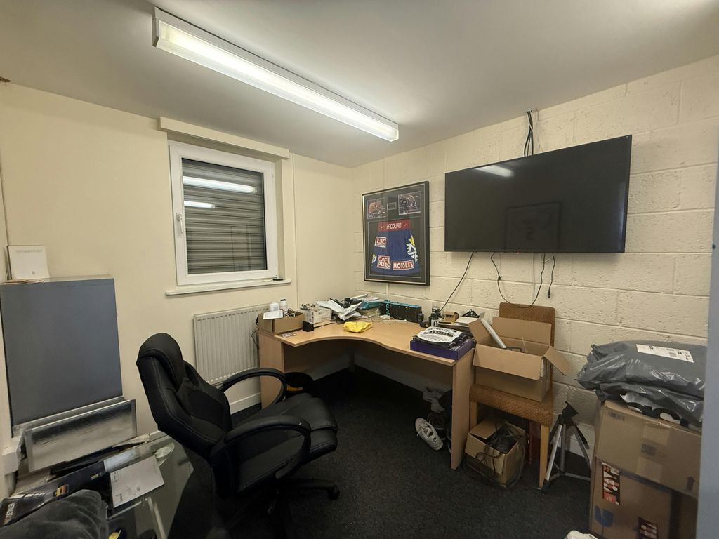 Property photo 3 of 6 Img_3691.Jpg