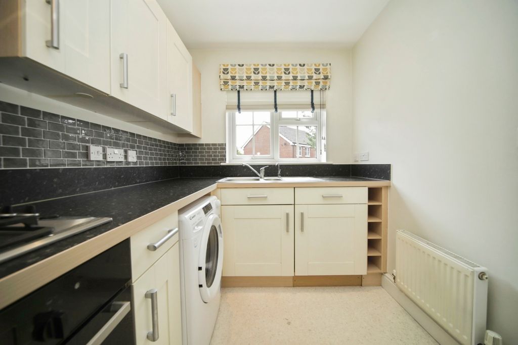 Property photo 3 of 17 Pbox-Img.Jpg