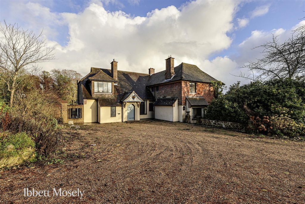 Property photo 3 of 35 1 (2).Jpg