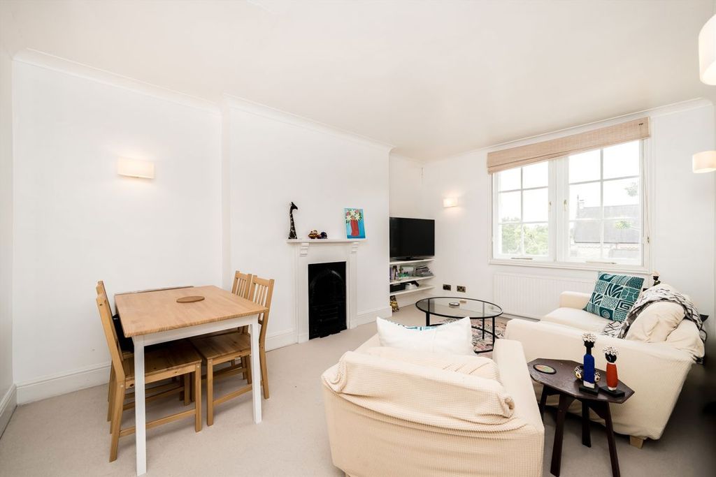 Property photo 2 of 8
