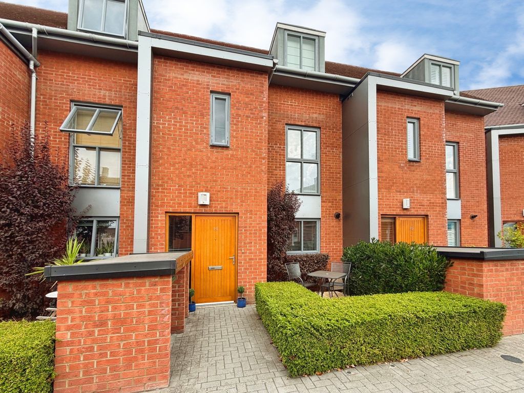 Property photo 1 of 23 Pbox-Img.Jpg