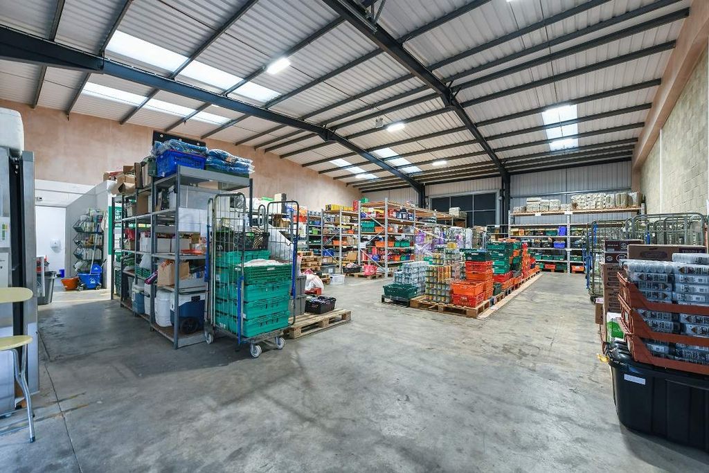 Property photo 2 of 7