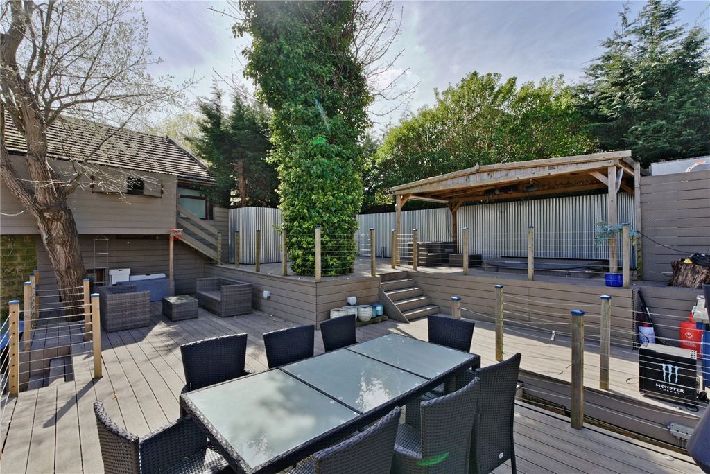 Property photo 2 of 39 Picture No. 39