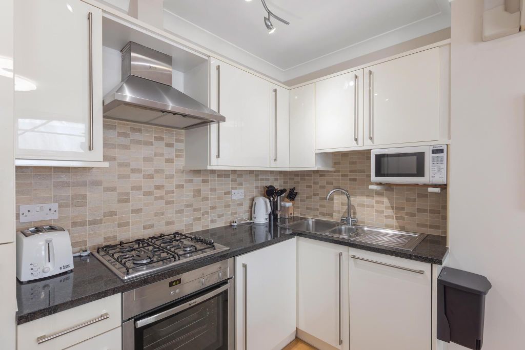 Property photo 2 of 14 Image