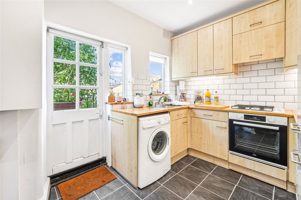 Property photo 2 of 10 Picture No. 07
