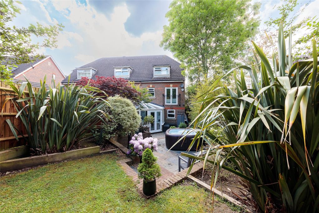 Property photo 1 of 10 Picture No. 17