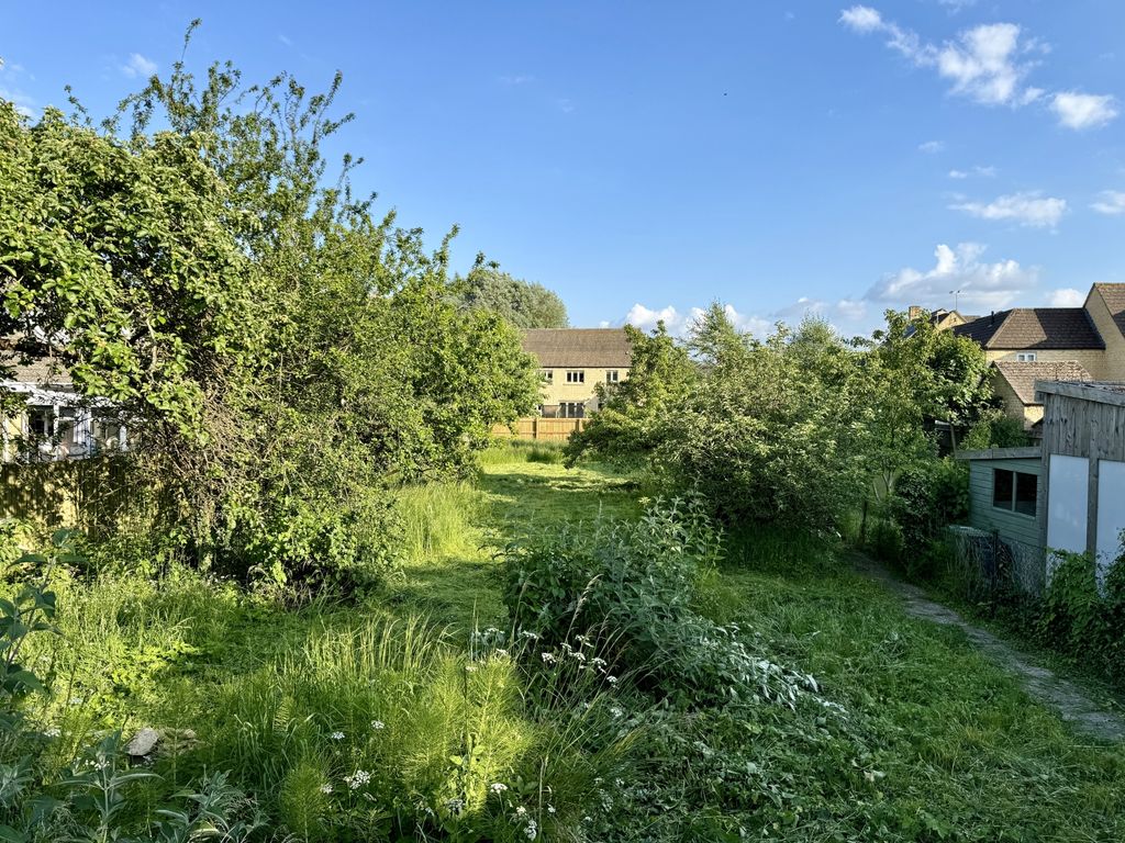 Property photo 3 of 15 Img_1049