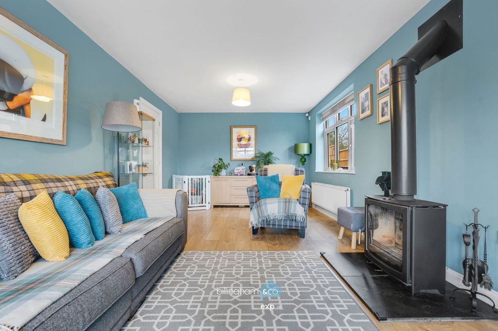 Property photo 2 of 56