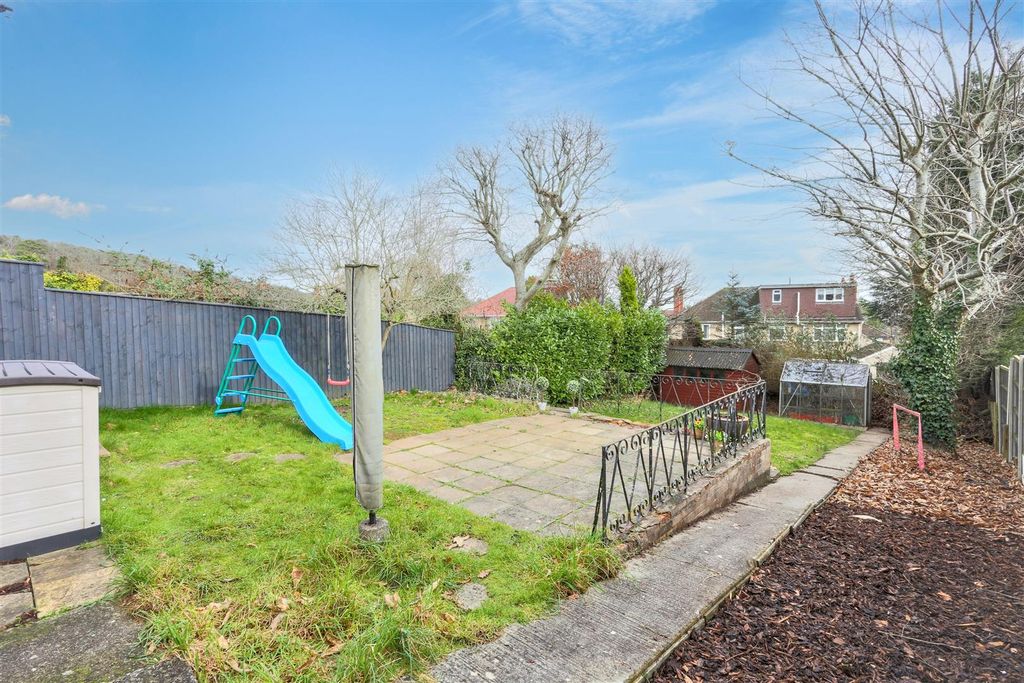 Property photo 2 of 23