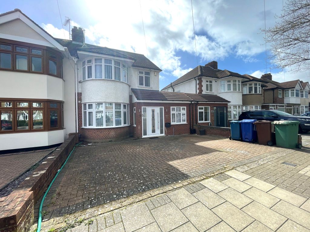 Property photo 2 of 23