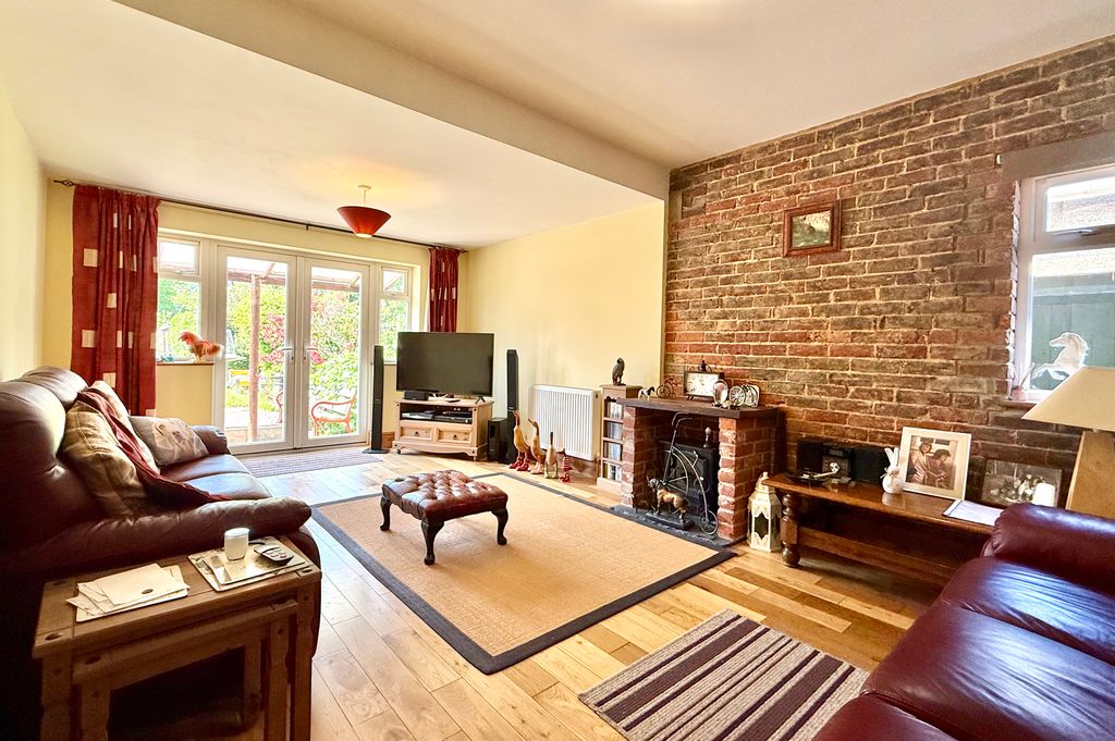 Property photo 2 of 14