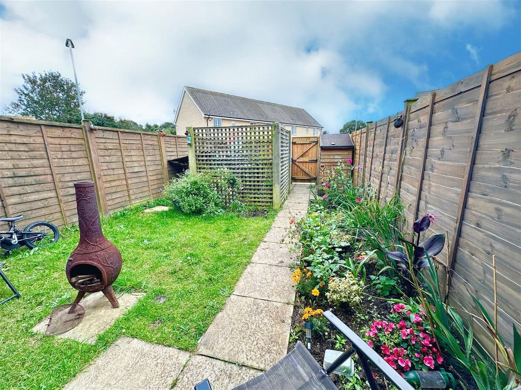 Property photo 3 of 14 13B81C50-CC78-4E4A-9563-D07266A5Ba36.Jpg