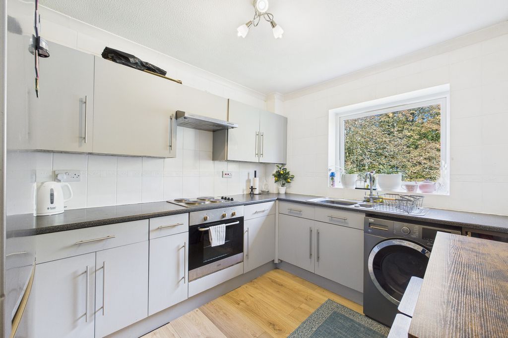 Property photo 3 of 22