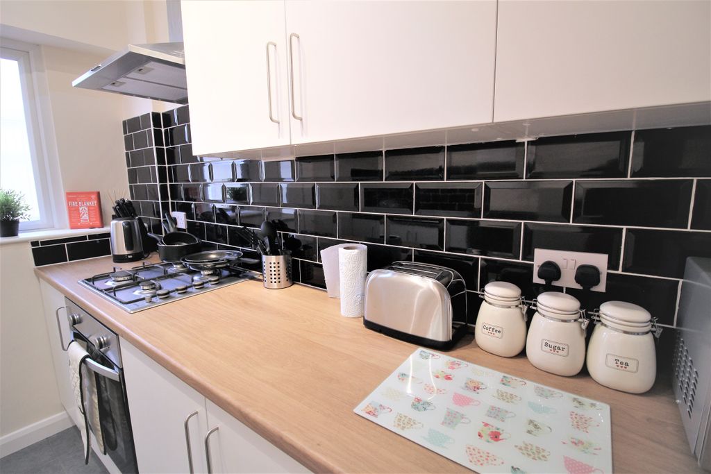 Property photo 2 of 3