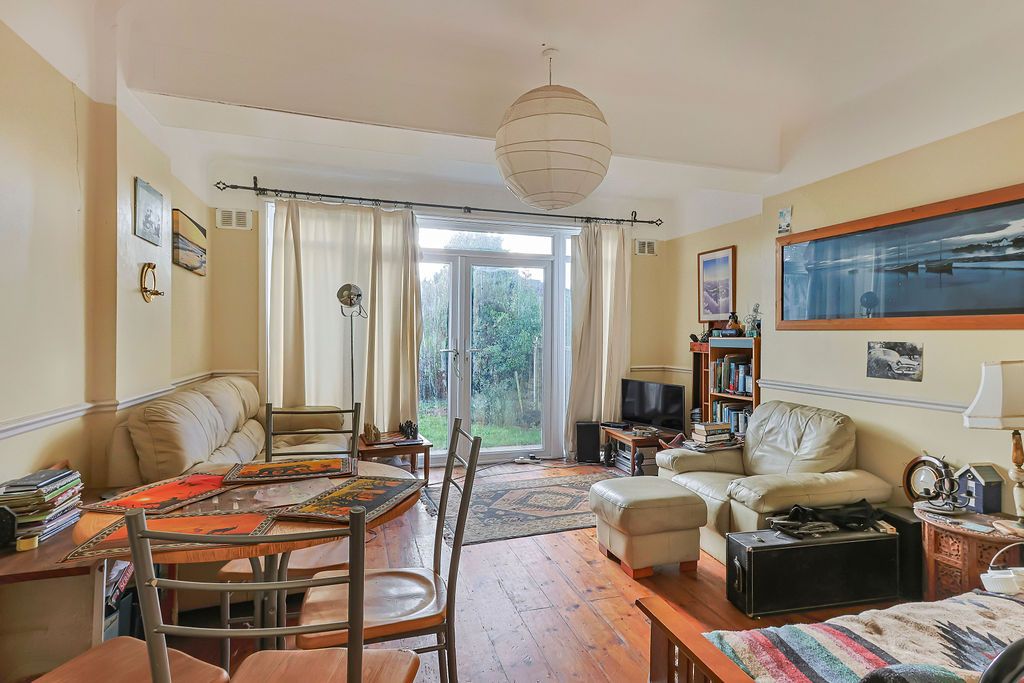 Property photo 3 of 13