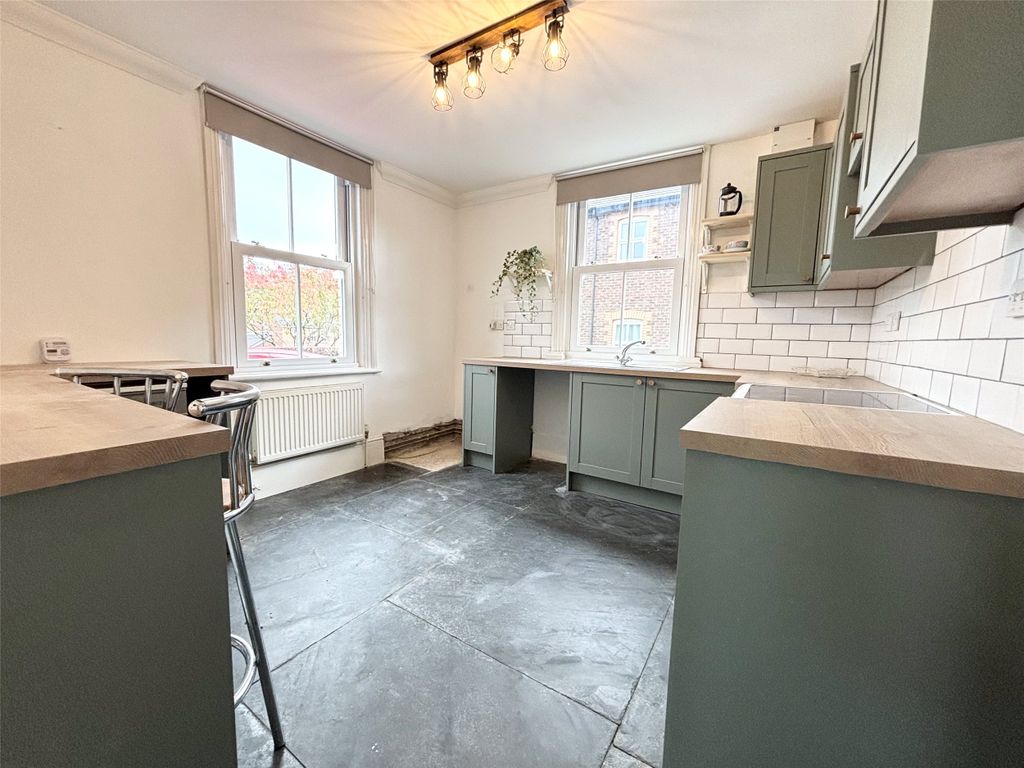 Property photo 3 of 13 Picture No. 37