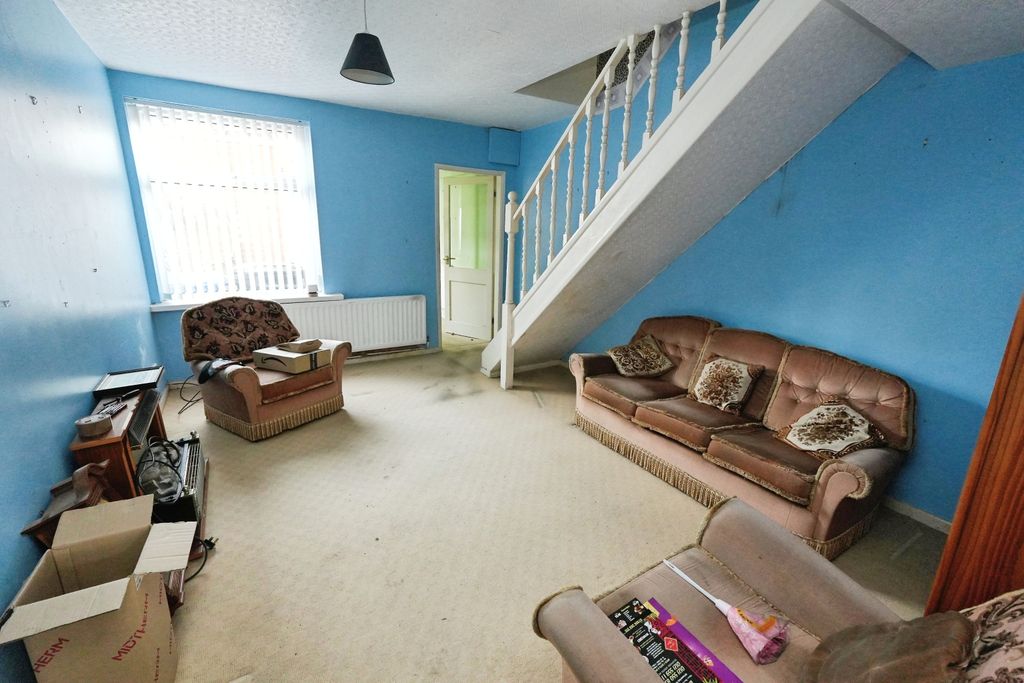 Property photo 3 of 13 Living Room