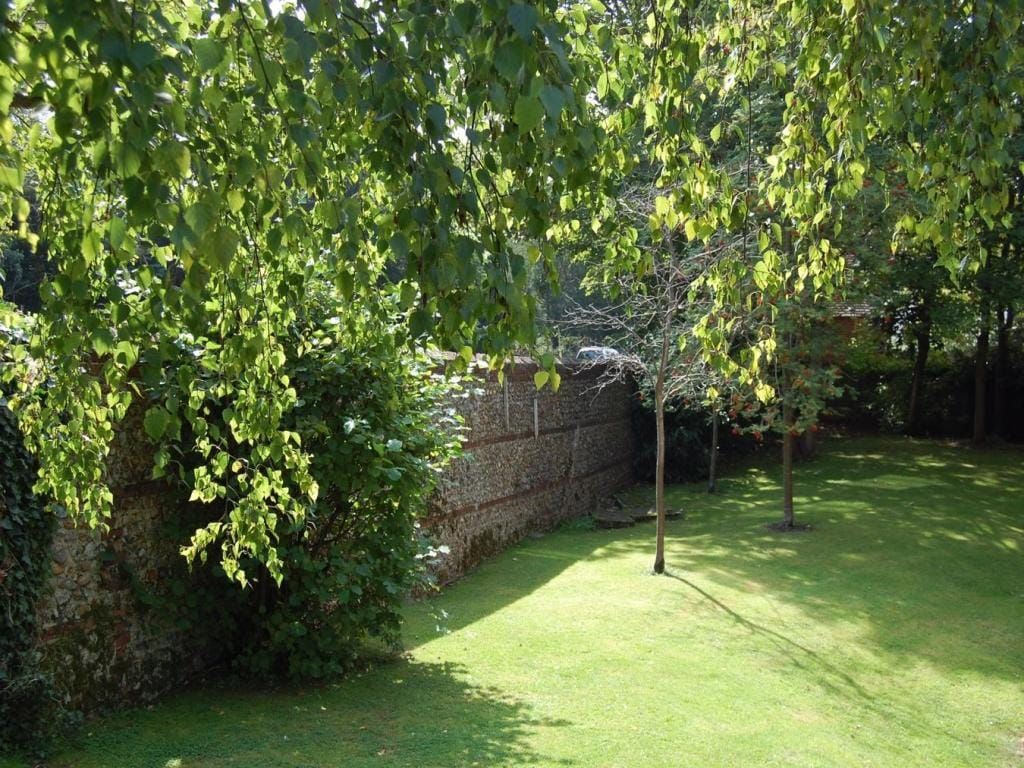 Property photo 3 of 6