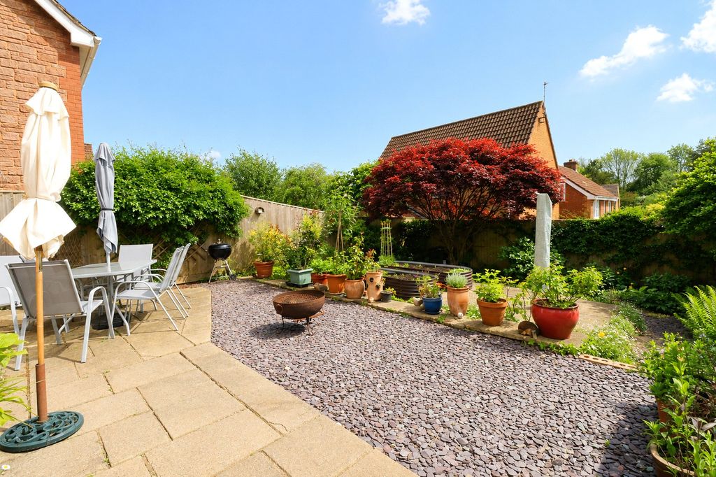 Property photo 3 of 25 3 - Picture No. 06