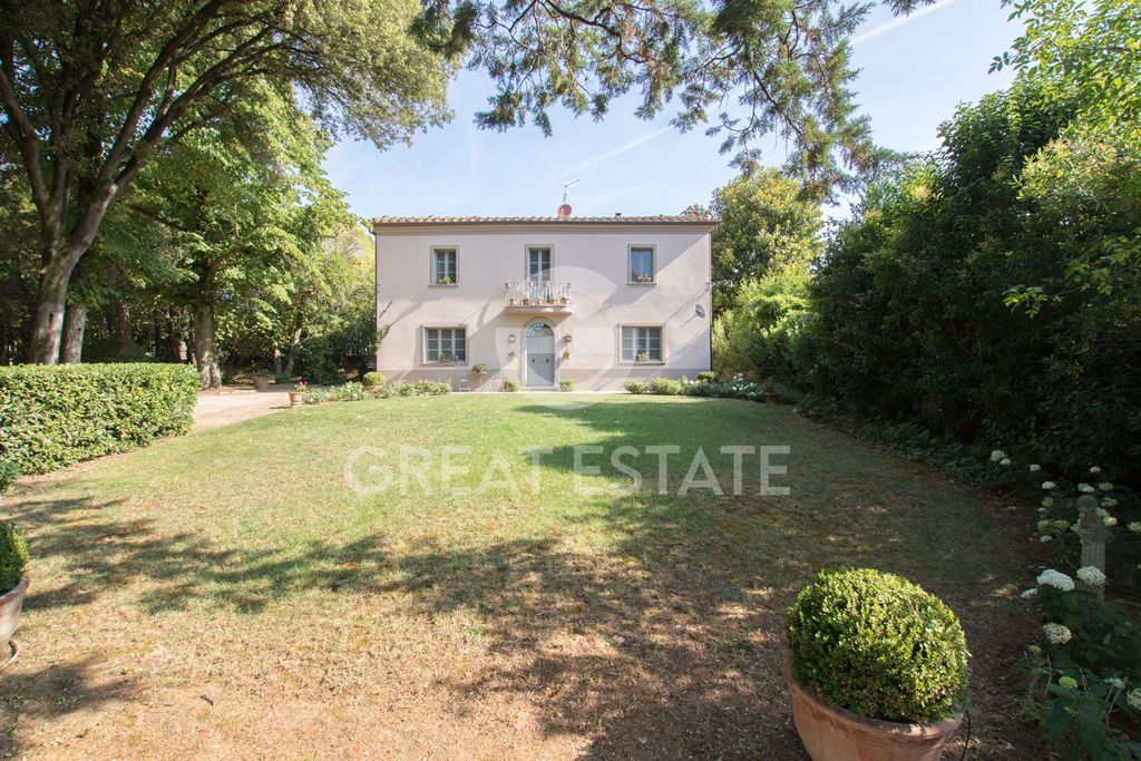 Property photo 1 of 28